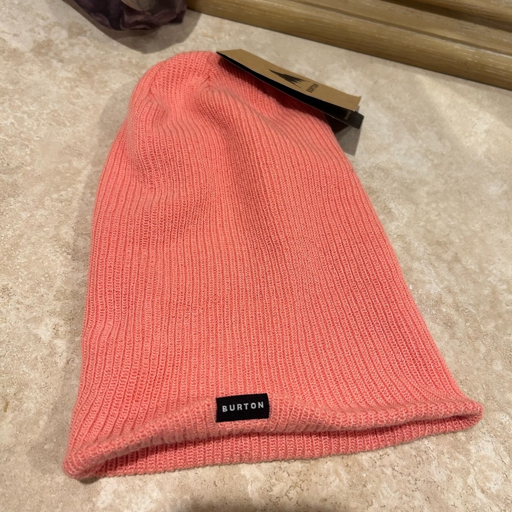 NWT Women’s Burton Beanie. Never Worn